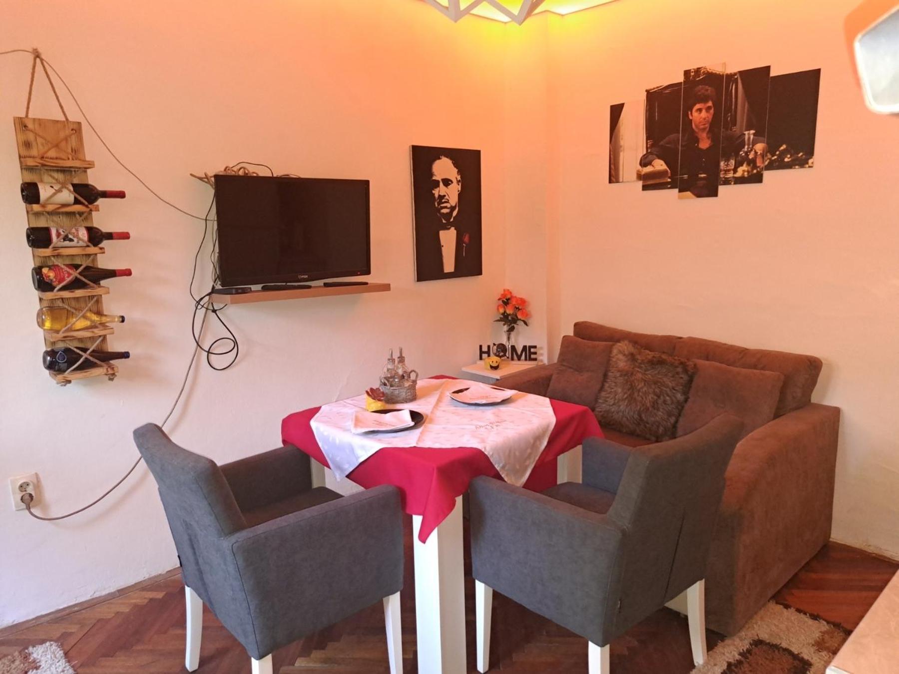 Apartman En Dusanovac ภายนอก รูปภาพ